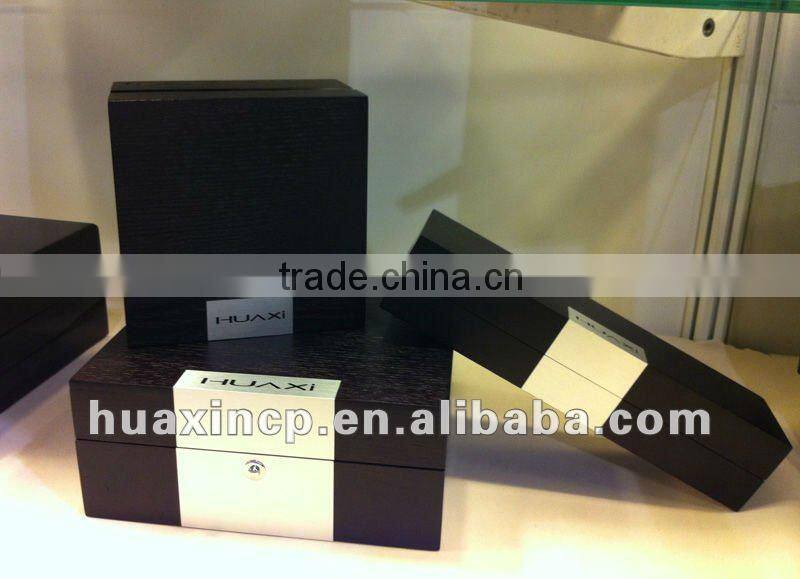 4 slots high gloss lacquered carbon fiber watch display case