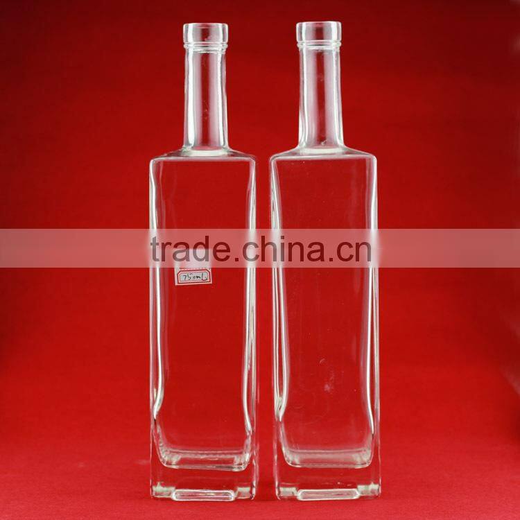 High quality candy bottle minion liquid bottle long neck bottle