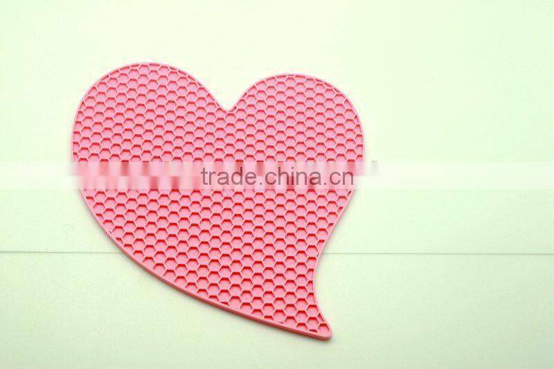 food grade different shapes silicone and plastic trivet