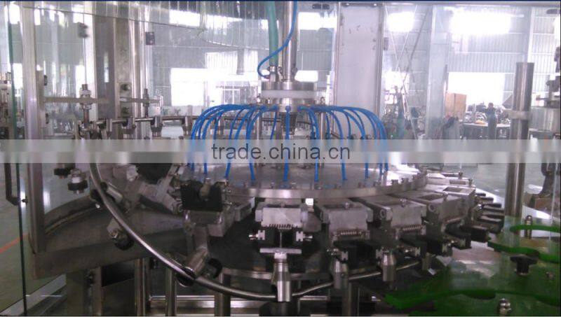 Glass bottle crown cap carbonated drink filling machine