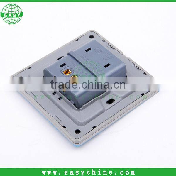 13 Amp Switched Socket