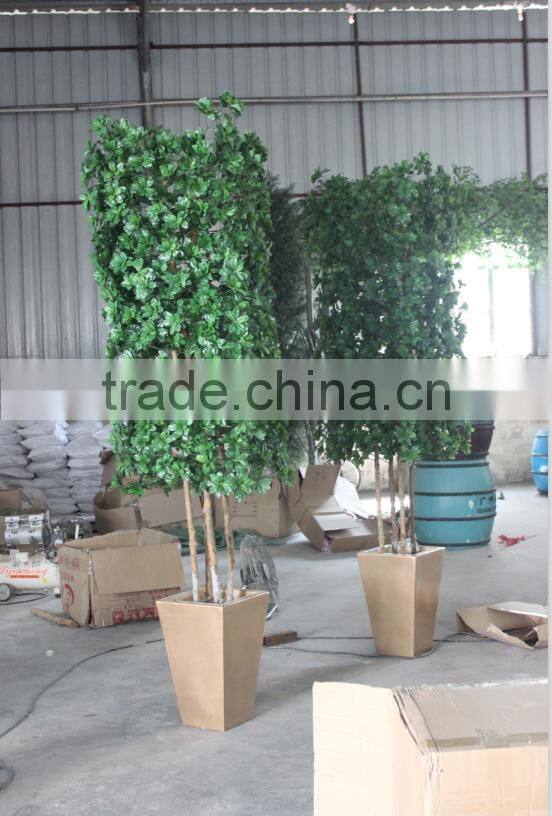 Artificial green potted topiary tree for wholesale
