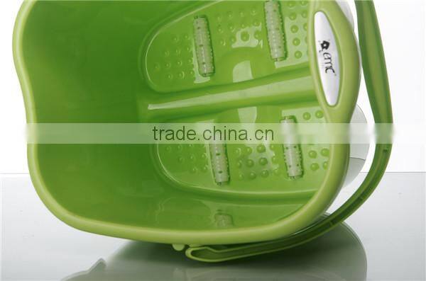 Plastic foot tub with massage wheels