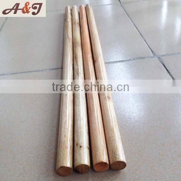 65*2.2 cm varnished wood brush handle with flat cut both ends