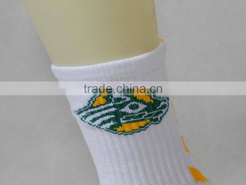 Colorful Design Custom Made Sports Basketball Elite Socks
