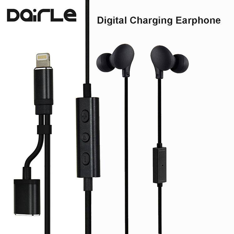 HiFi MFi certified super bass stereo headphone with charging and listening simultaneously for iPhone 8