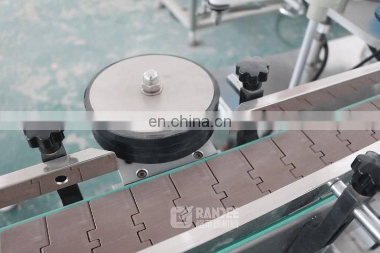 Good automatic flat labeling machine for beer bottle auto labeling machine for pet bottle cups