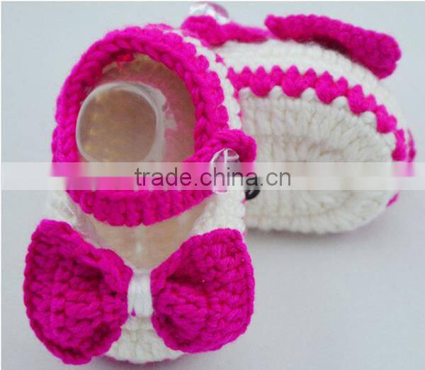 2014 china top quality cheap crochet baby booties