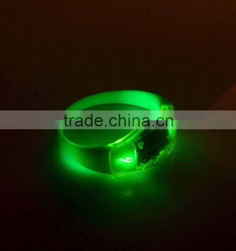 China factory supplier high quality cheap bulk sale wholesale led bracelet