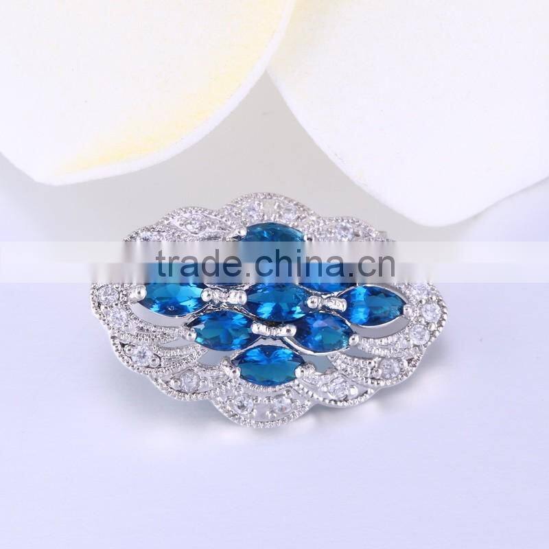Newest arrival design brooch for dress, hot design rhinestone brooch,dress brooch for party