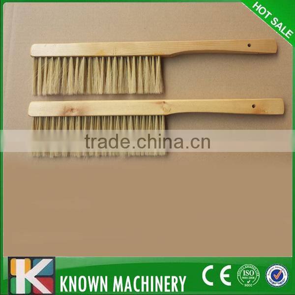 beekeeping equipment bristle and wood handle honey bee brush