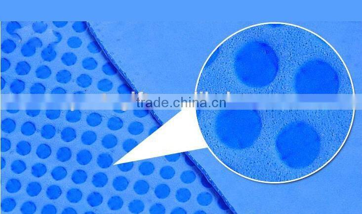 Custom Logo Debossed Sports Cooling Towel with Tube Pack