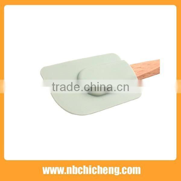 Durable Soft Silicone Kitchen Utensils Eco-friendly Pastry Spatula Silicone Wooden Handle Spatula