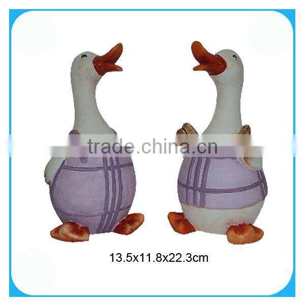 Decorative ceramic chicken ornament for easter