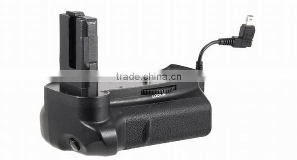 Commlite ComPak E6 Battery Grip/ Vertical grip/ Battery pack for Nikon D3100/D3200