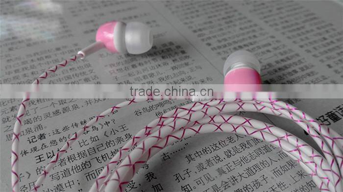 Universal in Ear Headphones High Quality OEM Earphone 3.5mm Earbuds For Mobile Phone