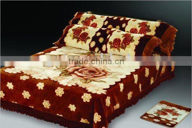 Printed and super soft blanket set 100% polyester