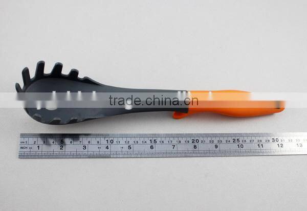 7 PIECE NYLON KITCHEN TOOLS SET WITH RACK