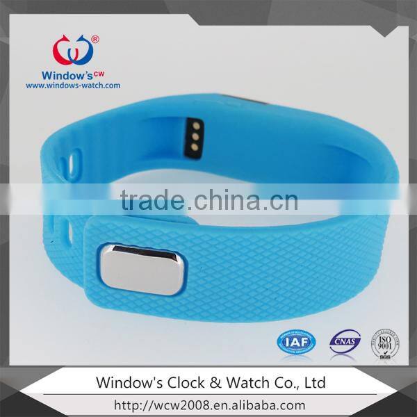 Touch screen smart watch phone with GSM card slot, calling on watch separately, BT sync, FM, pedometer, Heart Rate Monitor watc