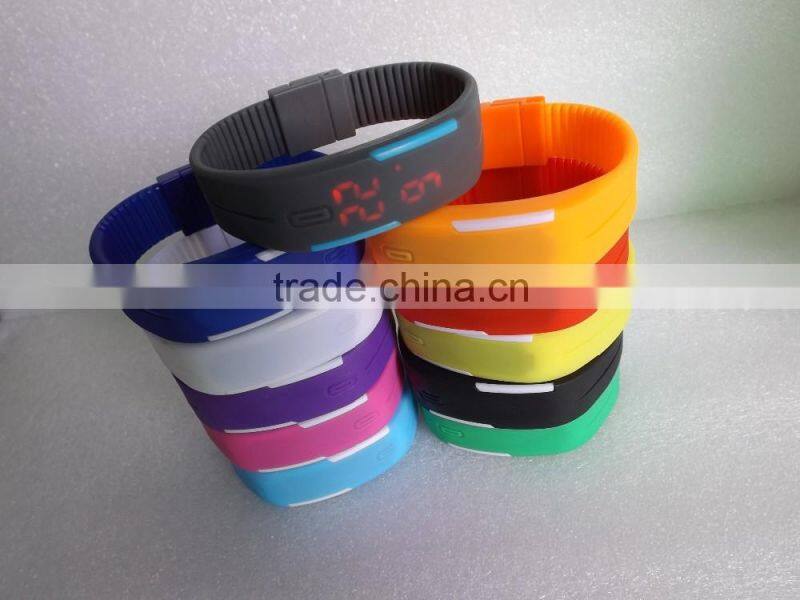 2016 New Fashion Silicone Touch Screen LED Bracelet Digital Wrist Watch For Promotion