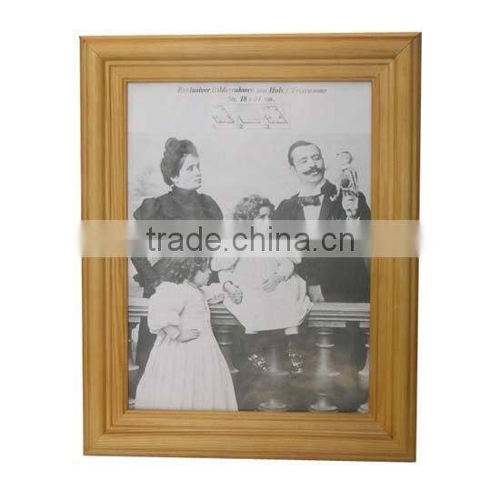 Cheap Photo frame in drawing room