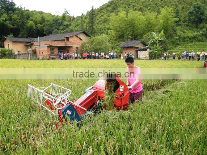 Crawler type mini grain harvester with driver seat