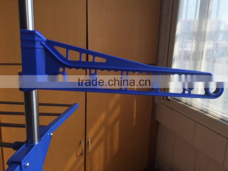 Living room triangle foot clothes rack and hangers