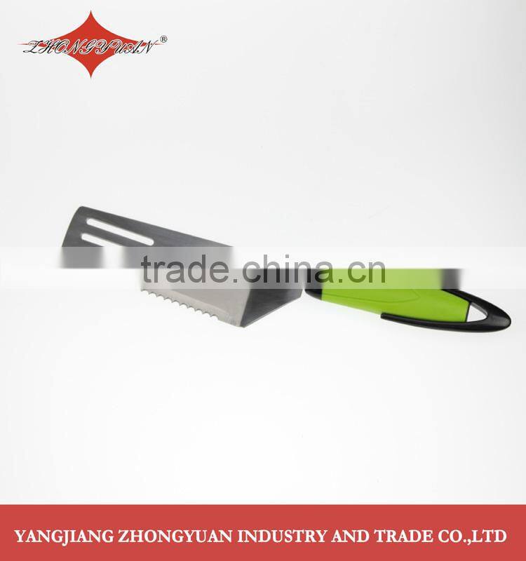 Promotional Cake Server with wheel sideband tooth