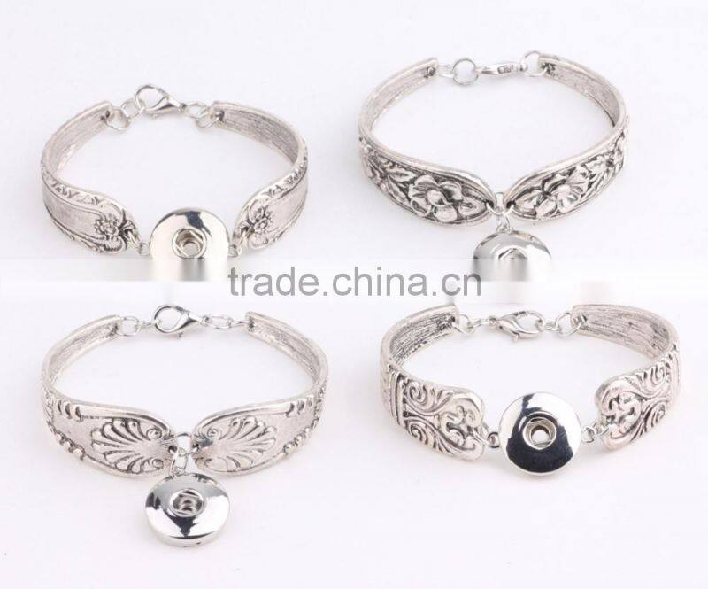 Free Sample Vintage flower design bangle two parts lobster clasp bangle diy snap button charm bangle