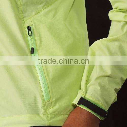 Hooded Lightweight Windbreaker Jacket with bag