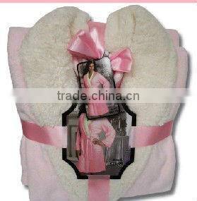 Plain polyester coral fleece bathrobe