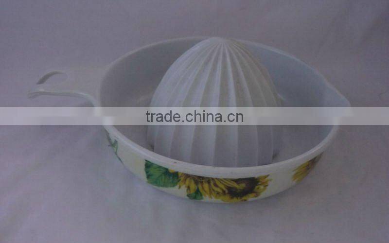 melamine manual orange and lemon squeezer