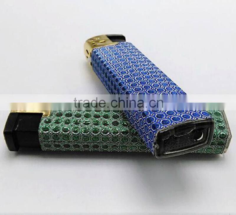 Bright colors gold cap windproof cigarette case with win lighter rhinestone