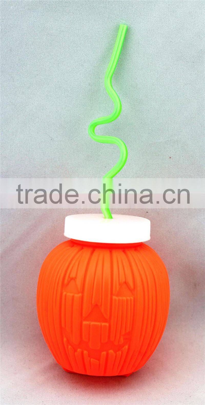 Halloween pumpkin canteen with straw