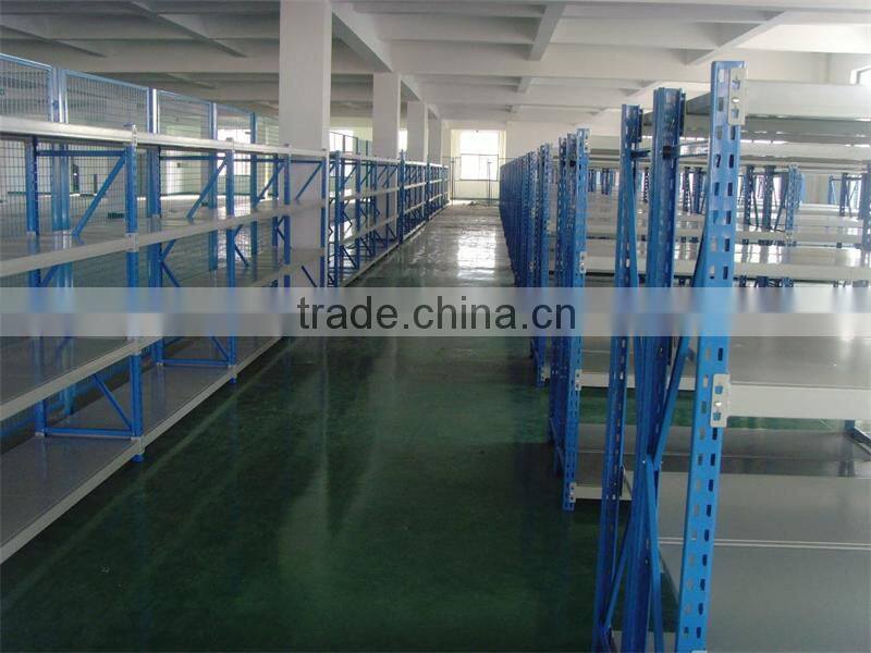 Warehousing goods storage shelving and racking system