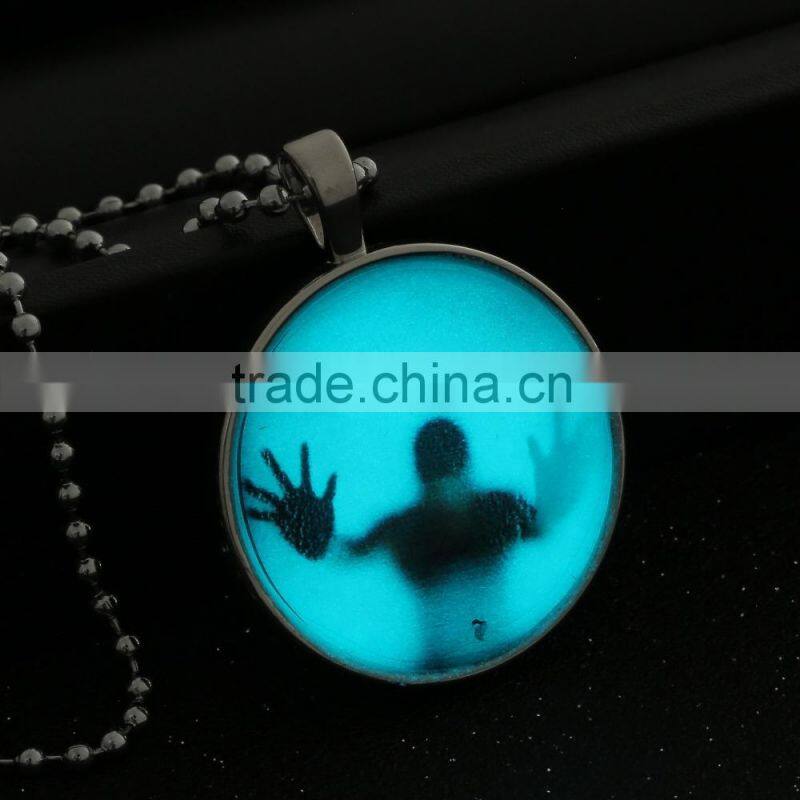 2015 New Fashion Glowing Jewelry, Glowing Pendant Man Behind The Glass art photo glow in the dark necklace