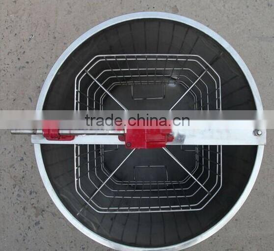 HONEY EXTRACTOR