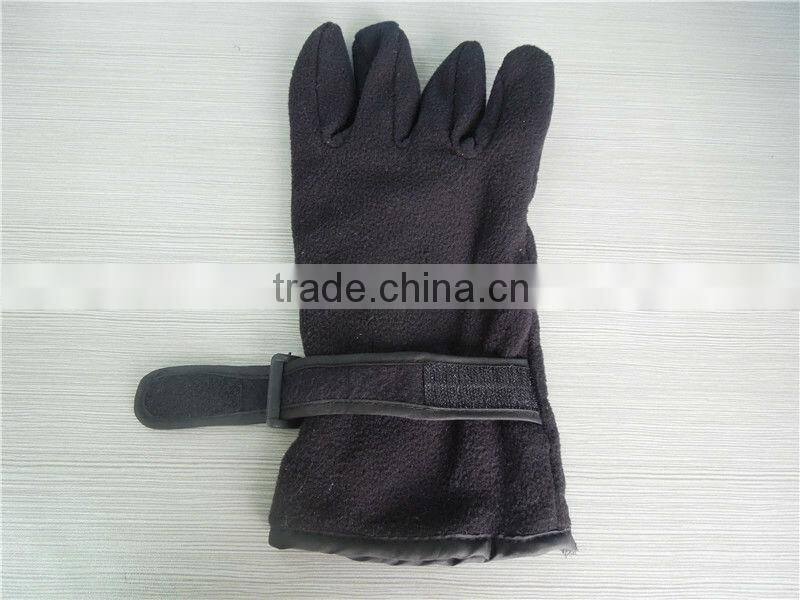 Hot 2013 promotion winter fleece glove with new design