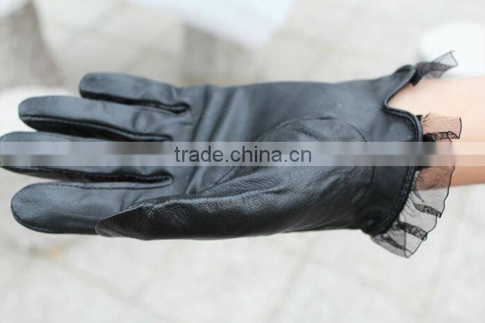 2015 new season fashion design with black lace lady leather gloves
