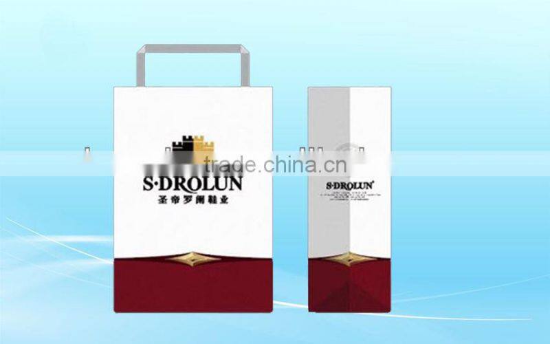Elegant paper shopping bag for wine