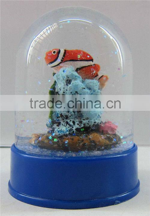 Plastic sea world goldfish snow globes