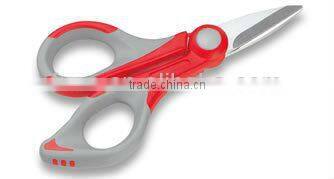ELECTRIC SCISSORS FOR CUTTING FABRIC
