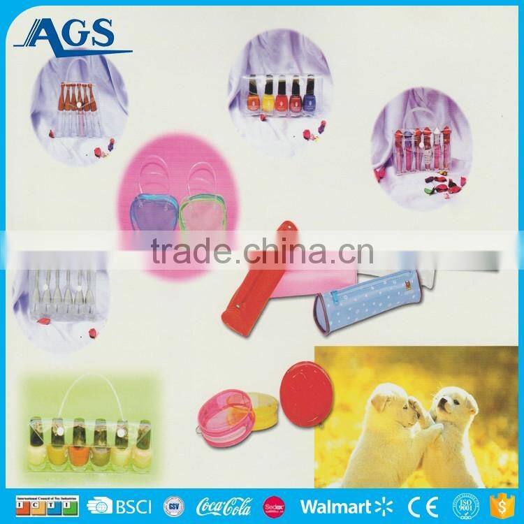 Strikingly attractive girl hand bag fashion tote bag