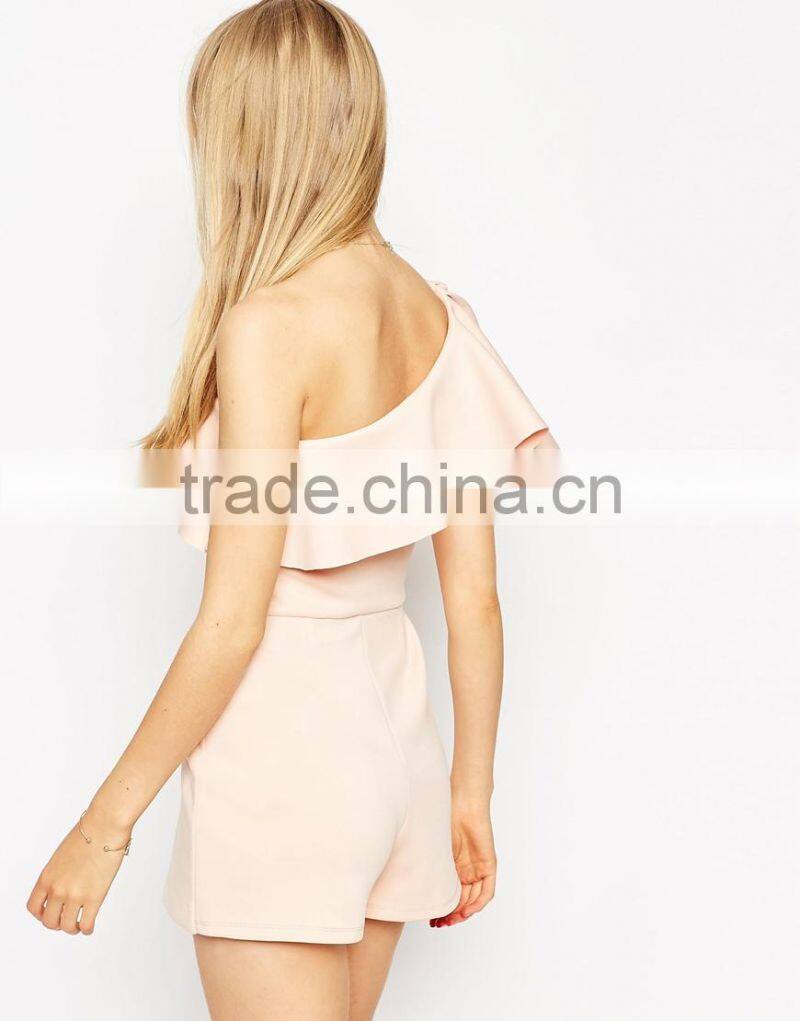 2015 fashionable hot sale OEM customized Occasion women Romper with One Shoulder Ruffle