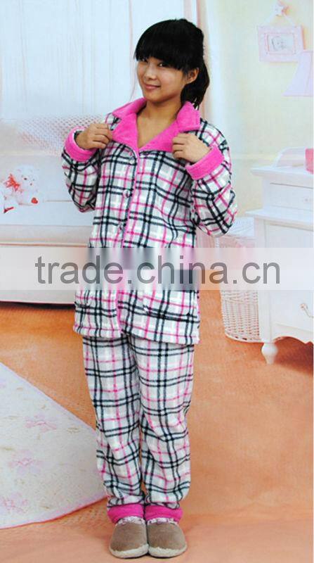 Wholesale Coral Fleece Fabric Girl In Pajamas Kimono Bathrobe