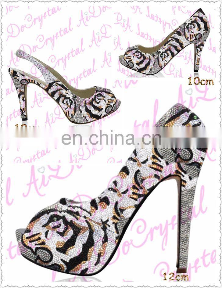 Aidocrystal black and white 12cm high heels Party queen Big size 2015 new design italian shoe and bag set
