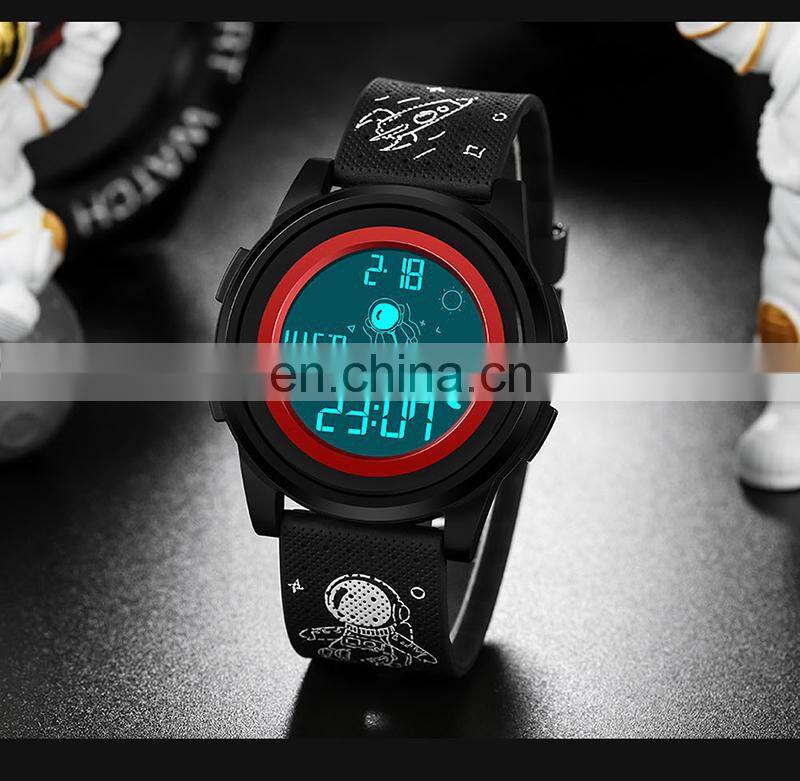SANDA 2122 Men Digital Watches Fashion Astronaut Waterproof Sport Led Men Wrist Watches