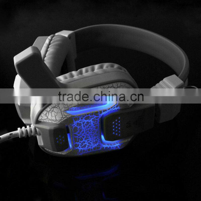 super bass gaming headset with cool light USB plug