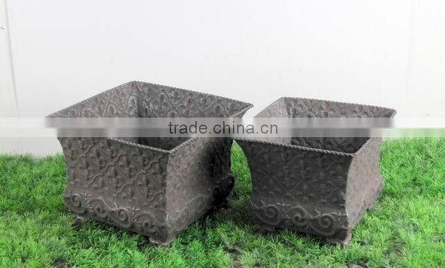 S/2 Square Embossed Metal Flower Container