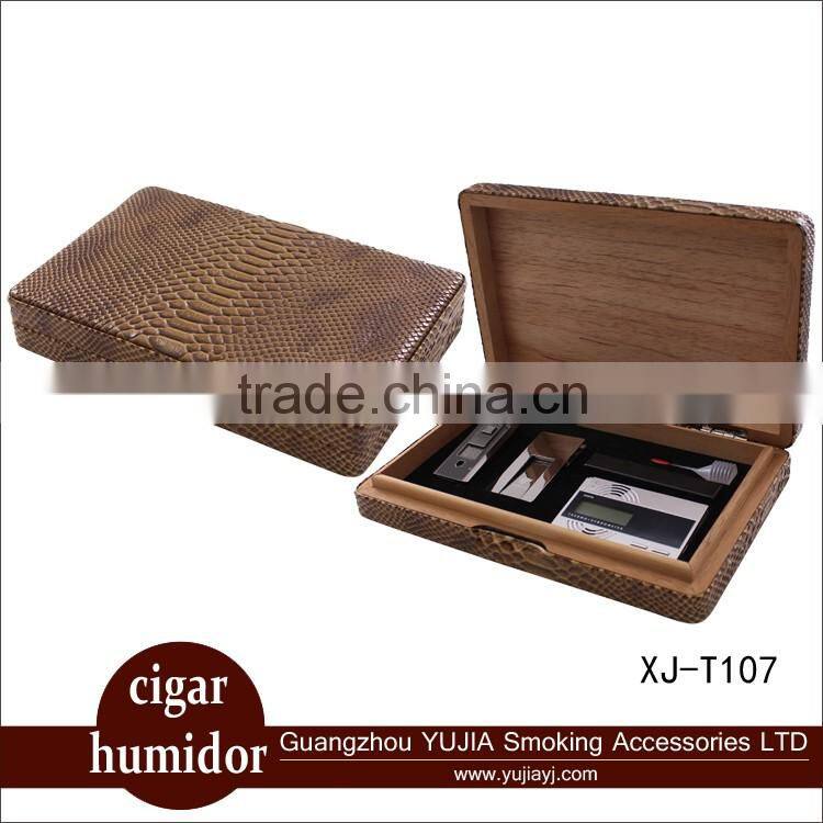 portable cedar wooden cigar humidor gift set with croco leather